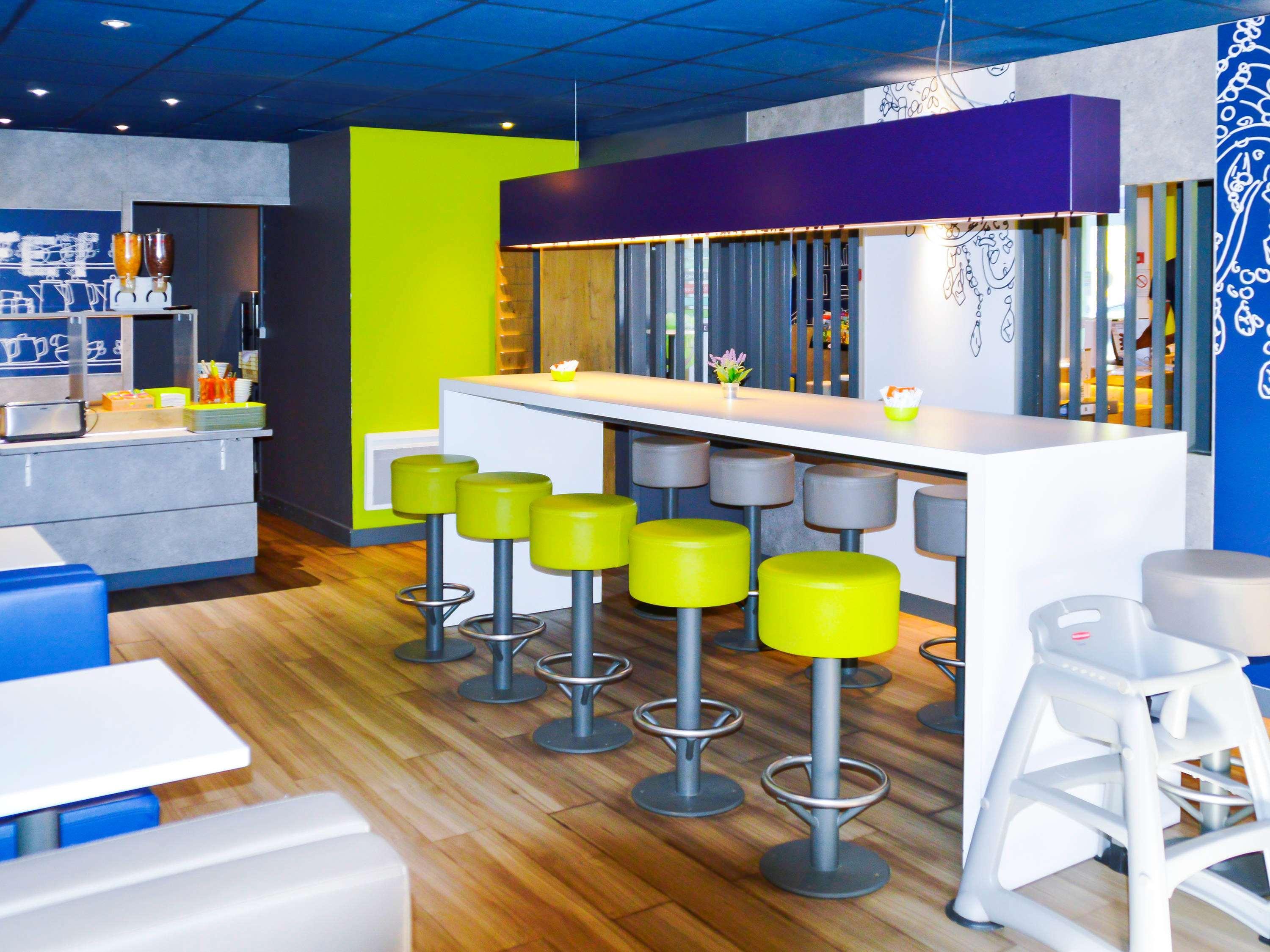 Ibis Budget Hyeres Bagian luar foto