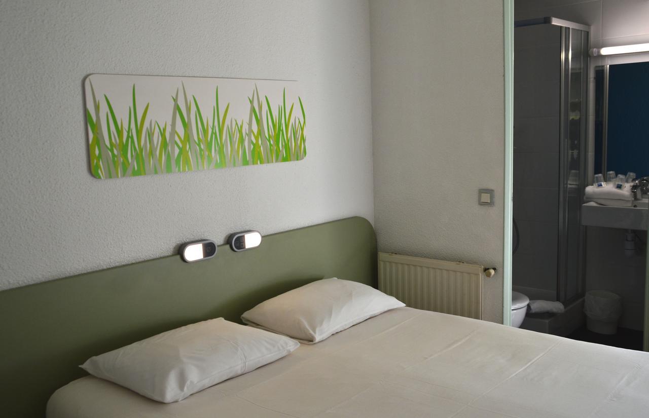 Ibis Budget Hyeres Bagian luar foto